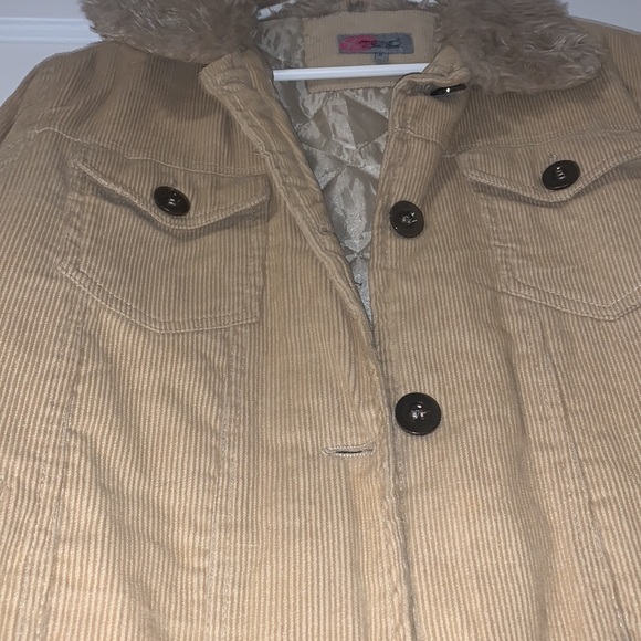 Warm Jacket - Picture 2 of 3